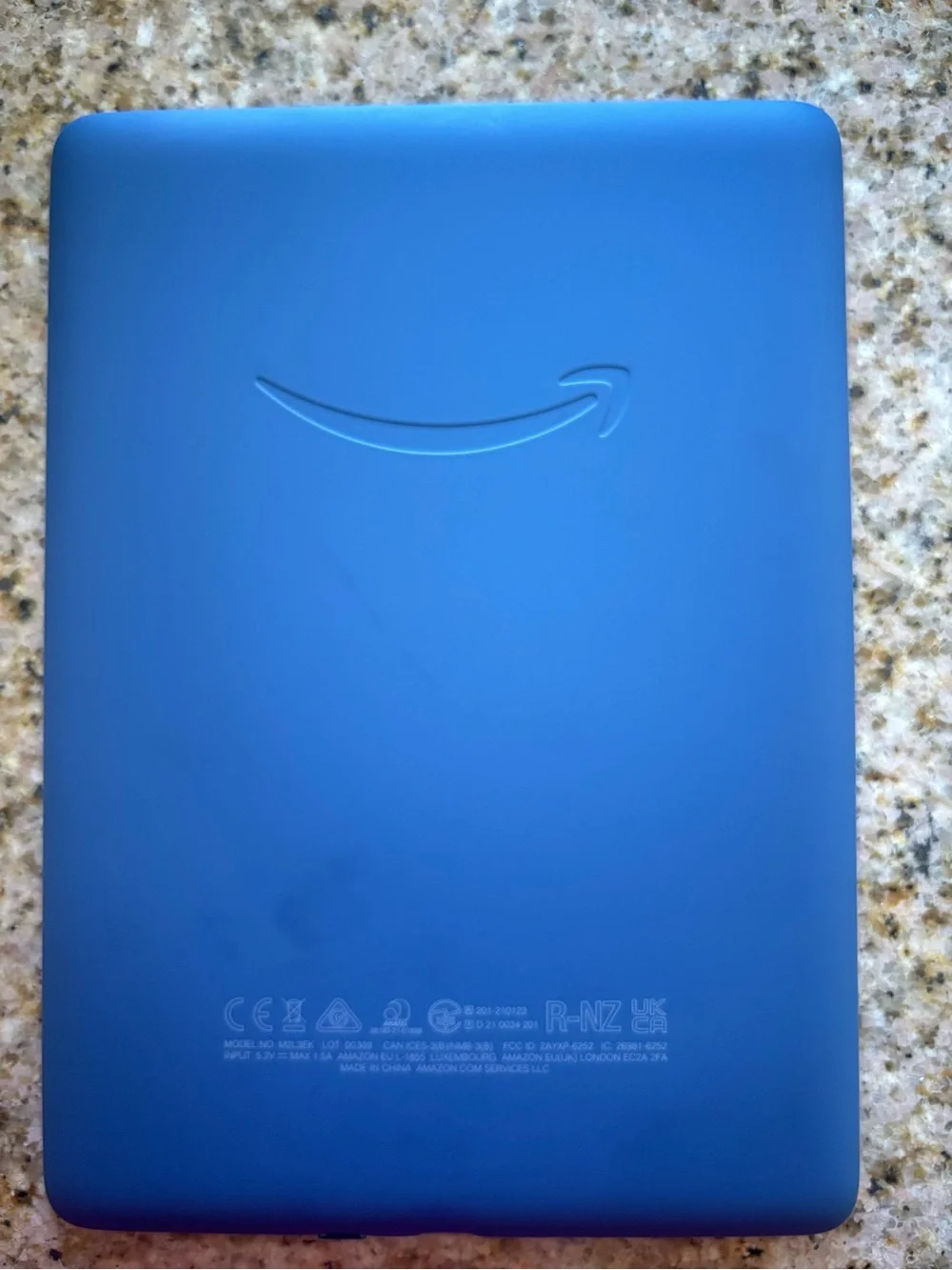 Amazon Kindle Paperwhite (11th Generation, 16GB, Wi-Fi) – Denim Blue - Picture 6 of 7